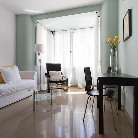 Apartamentos Edificio Constitucion Севилья Номер фото