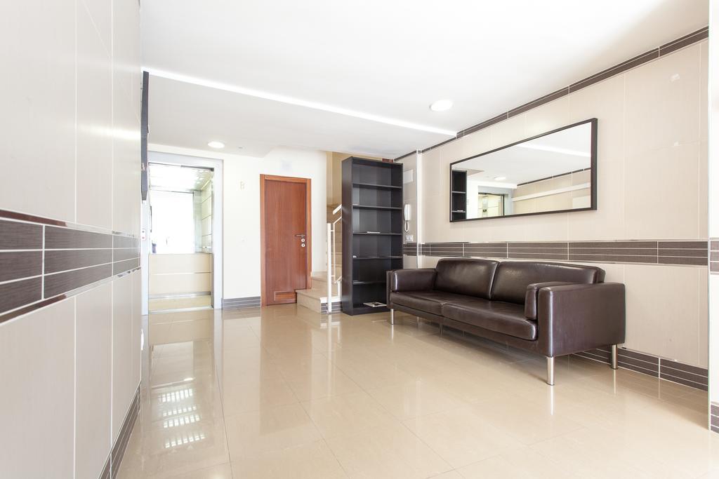 Apartamentos Edificio Constitucion Севилья Экстерьер фото