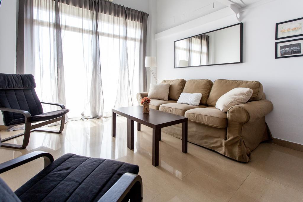 Apartamentos Edificio Constitucion Севилья Номер фото