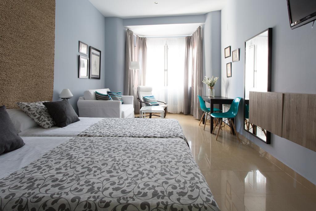 Apartamentos Edificio Constitucion Севилья Номер фото