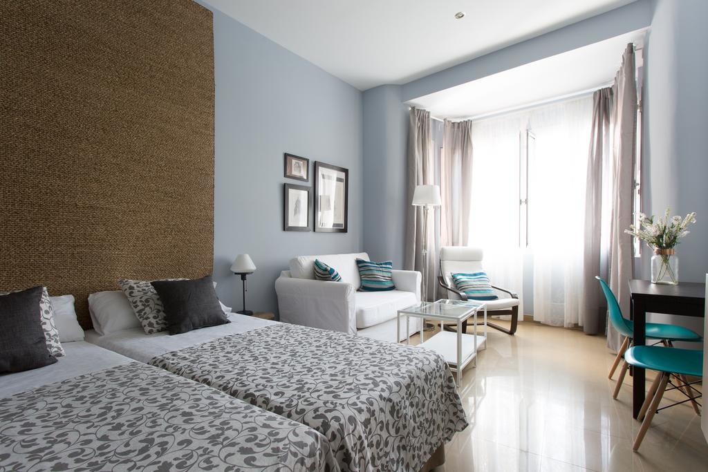 Apartamentos Edificio Constitucion Севилья Номер фото