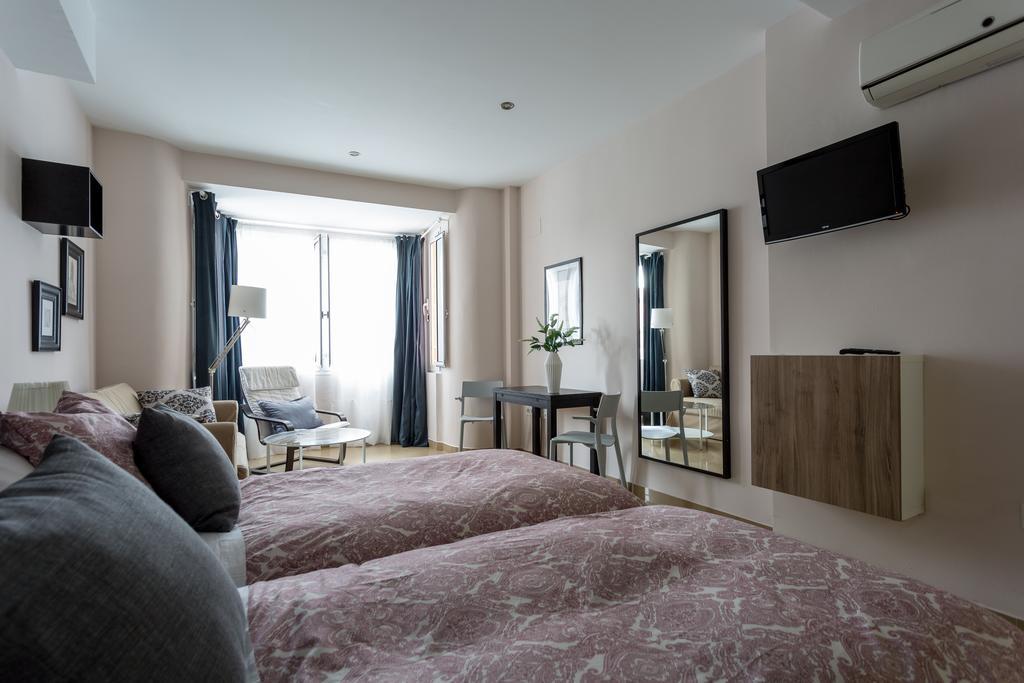 Apartamentos Edificio Constitucion Севилья Экстерьер фото