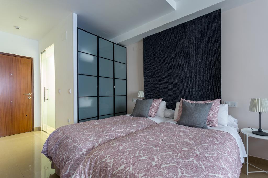 Apartamentos Edificio Constitucion Севилья Экстерьер фото